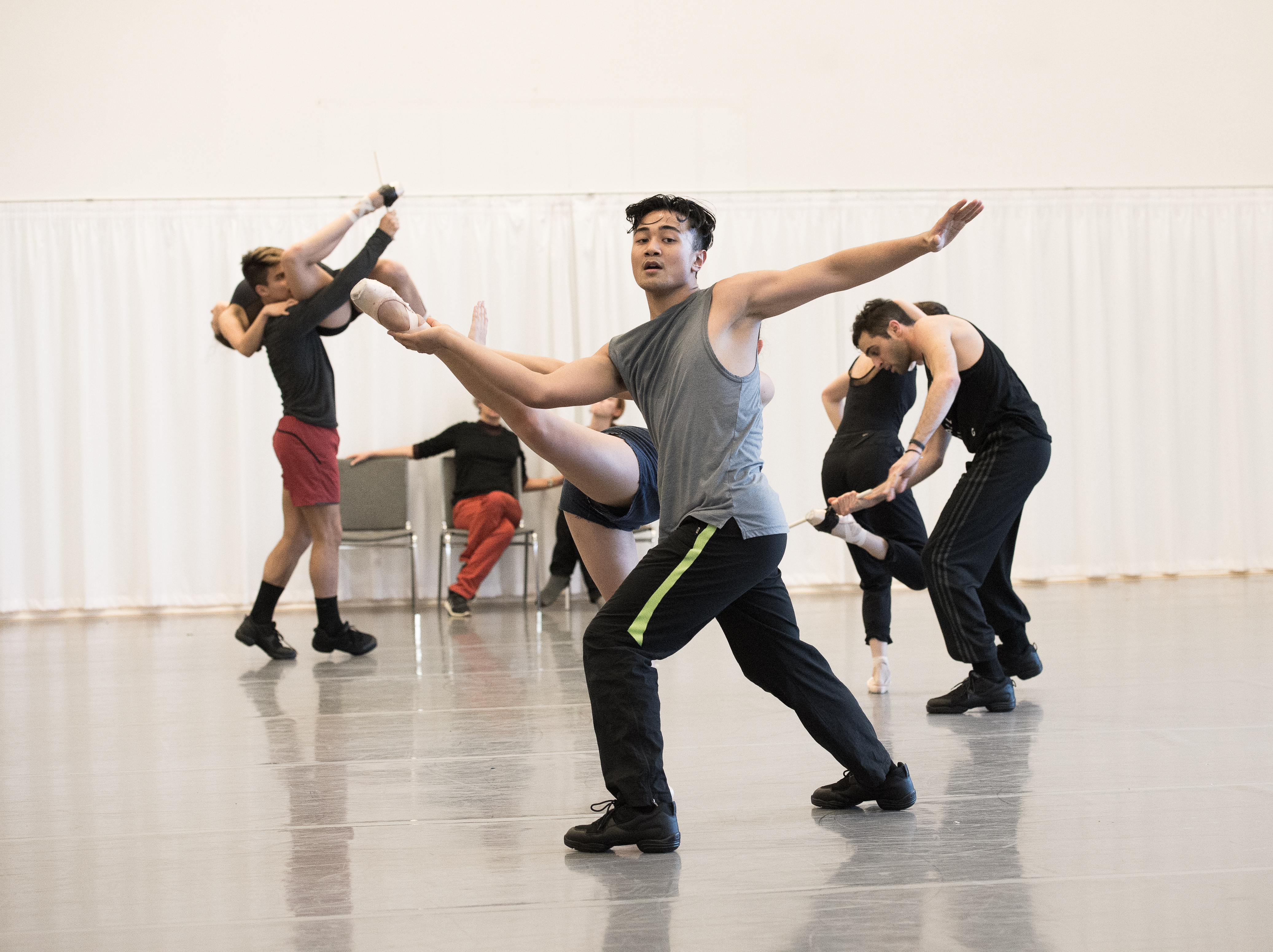 Kimberley de Jong (Compagnie Marie Chouinard) spent the first week of 2016 with the AUDC dancers setting Marie Chouinard's 'bODY_rEMIX/les_vARIATIONS_gOLDBERG'. Photos: David Cooper