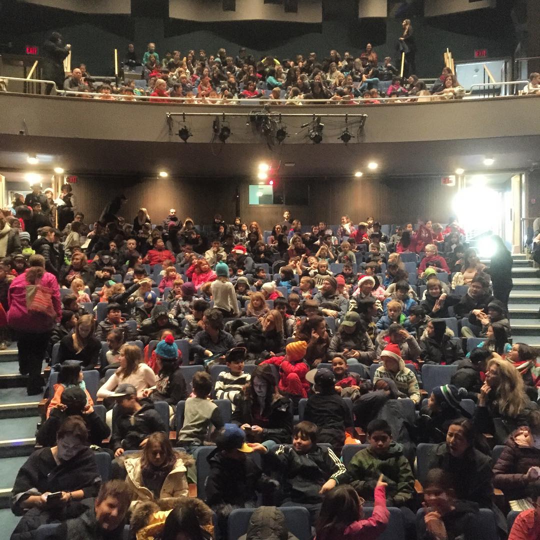 The fabulous crowd at @artsumbrelladance's school shows. Did you know? Our talented dancers worked hard to put on not just one, but 6 fabulous performances to over 4,000 kids for free! 
Photo by @artsumbrelladance