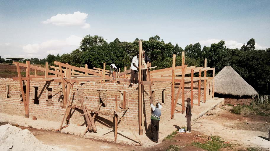 Kenya Runners Lodge, Anne Sewell